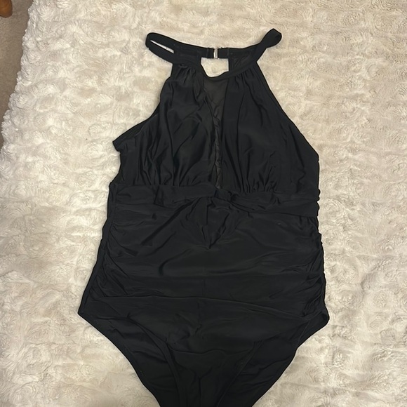 Black Halter One-Piece Swimsuit - Picture 2 of 2